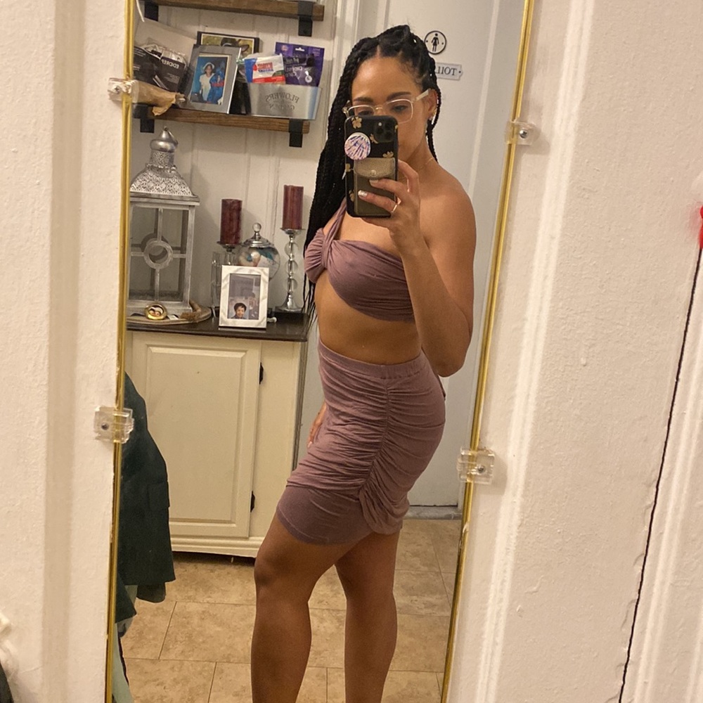 Tobi Skirt Set - Picture 3 of 6